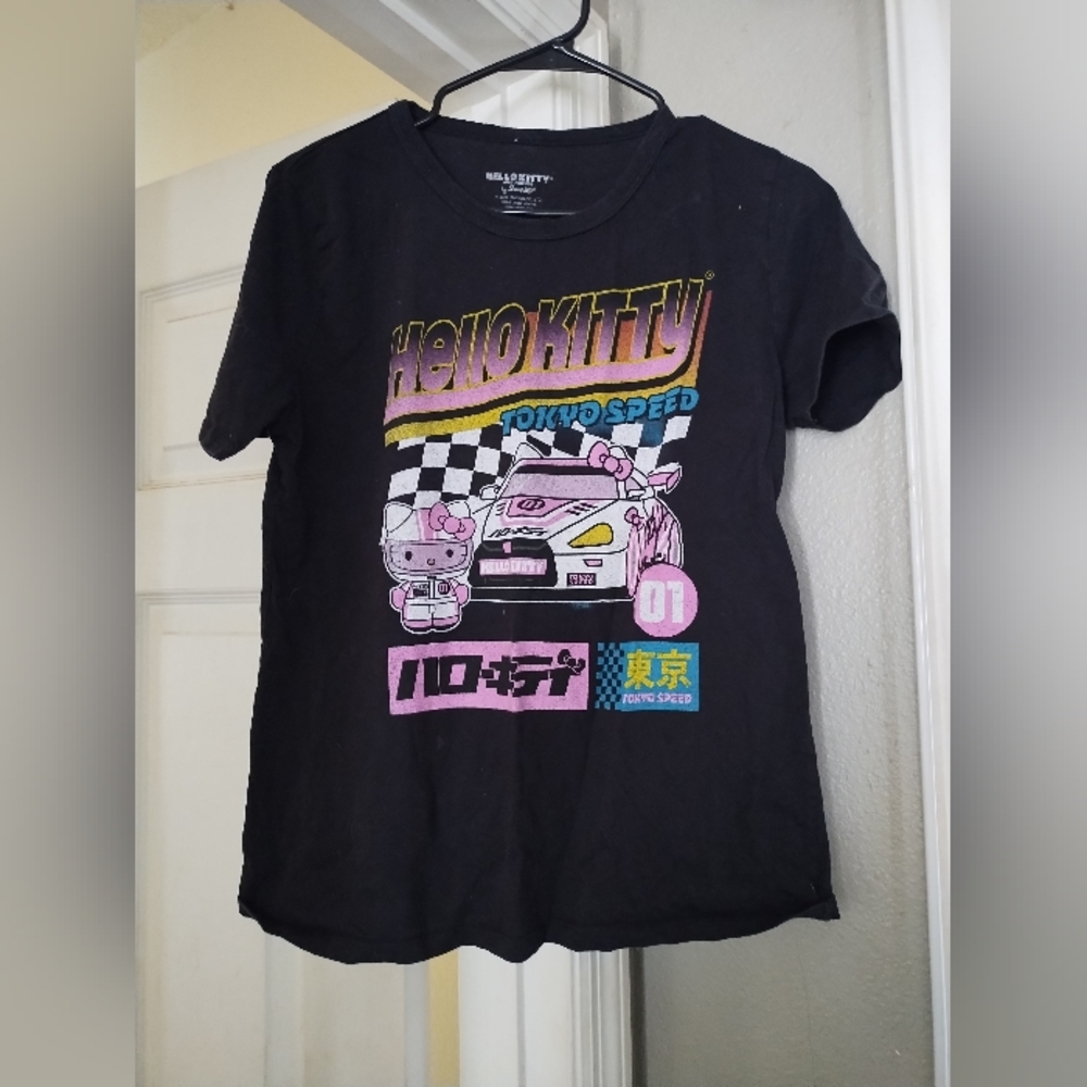 Hello Kitty T-Shirt Size Medium
